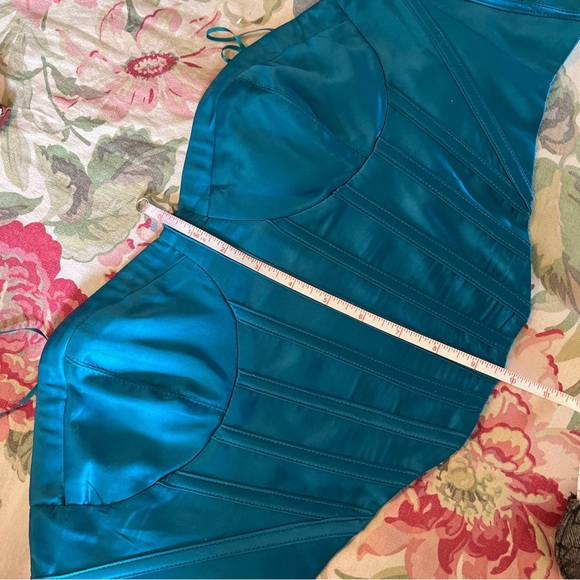 GARAGE Size Medium Corset Top Satin Green Turquoise Boned Zip Back $88 NEW - Picture 15 of 16